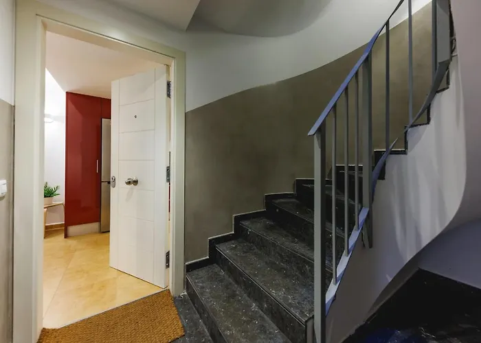 Bravissimo Placa Catalunya, 2-bedroom With Terrace *