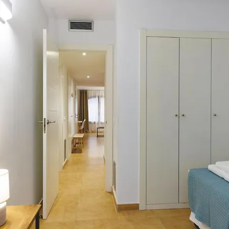Bravissimo Placa Catalunya, 2-bedroom With Terrace * Girona