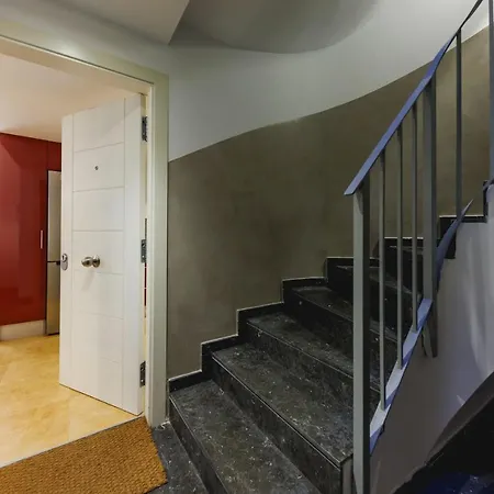 Bravissimo Placa Catalunya, 2-bedroom With Terrace *