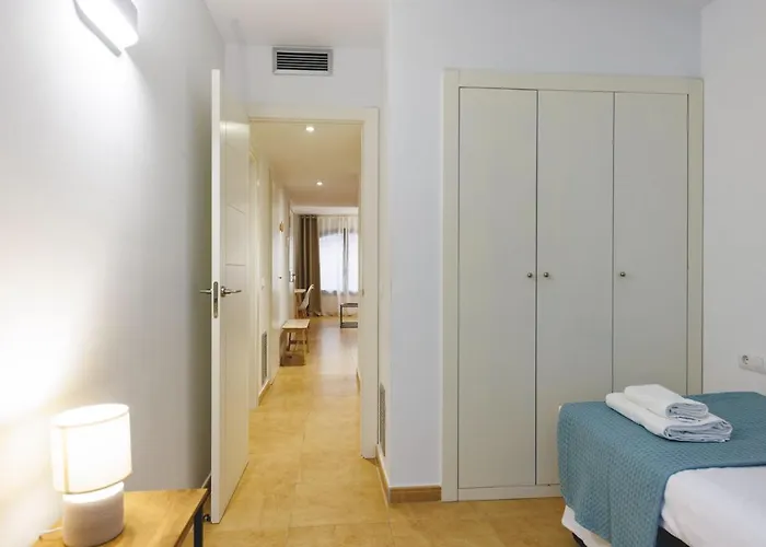 Bravissimo Placa Catalunya, 2-bedroom With Terrace * Gerona